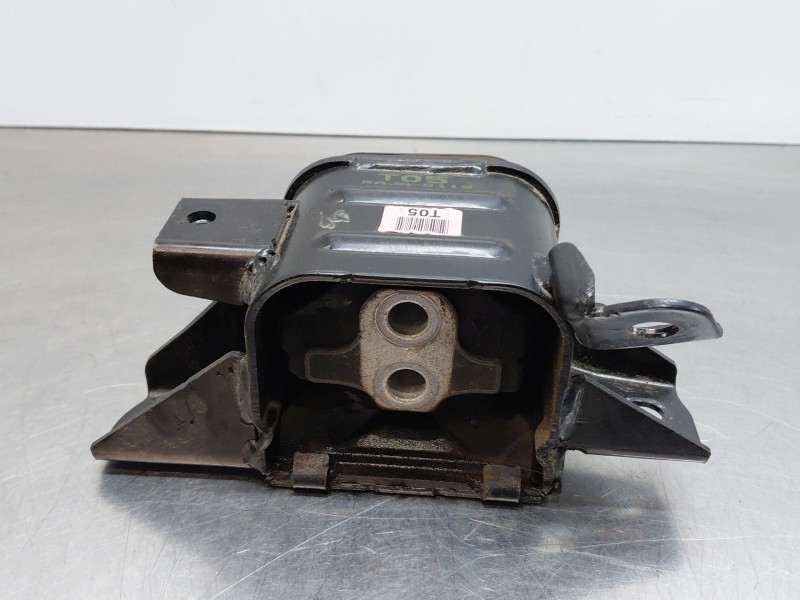 Recambio de soporte motor izquierdo para kia stonic (ybcuv) drive referencia OEM IAM   