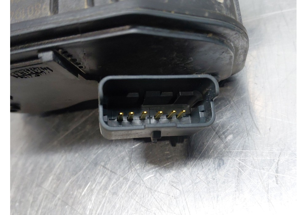 Recambio de caja mariposa para peugeot 2008 i (cu_) 1.2 thp 110 / puretech 110 referencia OEM IAM 9801942080  