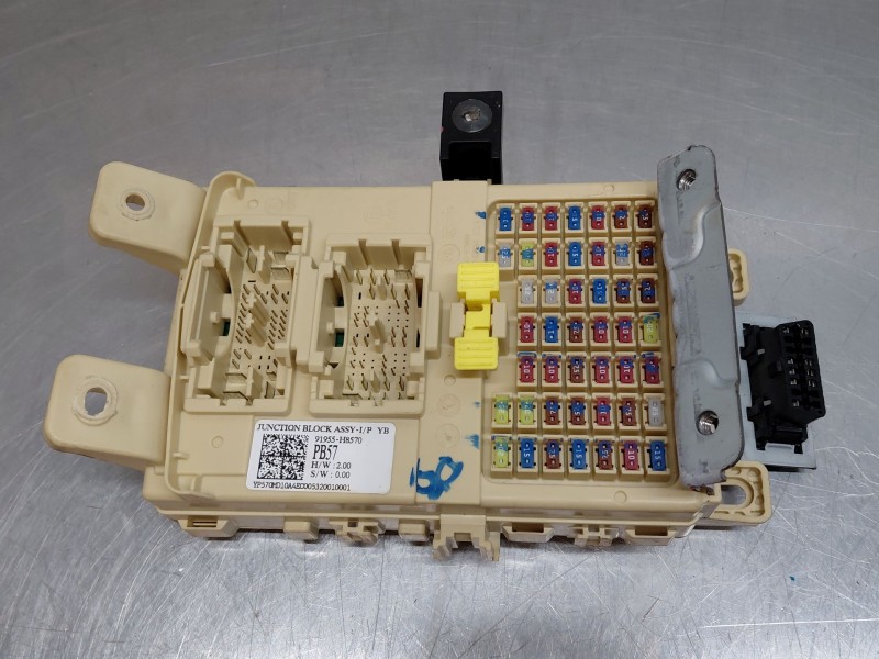 Recambio de caja reles / fusibles para kia stonic (ybcuv) drive referencia OEM IAM   