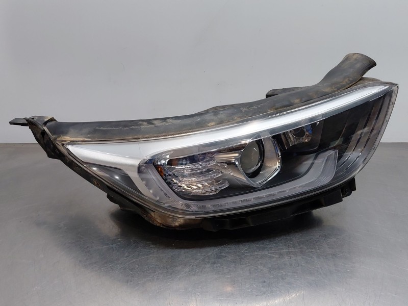 Recambio de faro derecho para kia stonic (ybcuv) drive referencia OEM IAM   