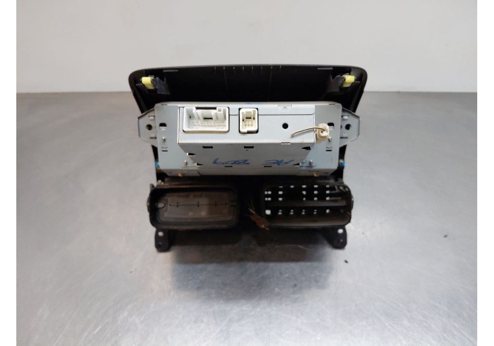 Recambio de pantalla multifuncion para toyota avensis (_t25_) 2.0 d-4d (cdt250_) referencia OEM IAM   