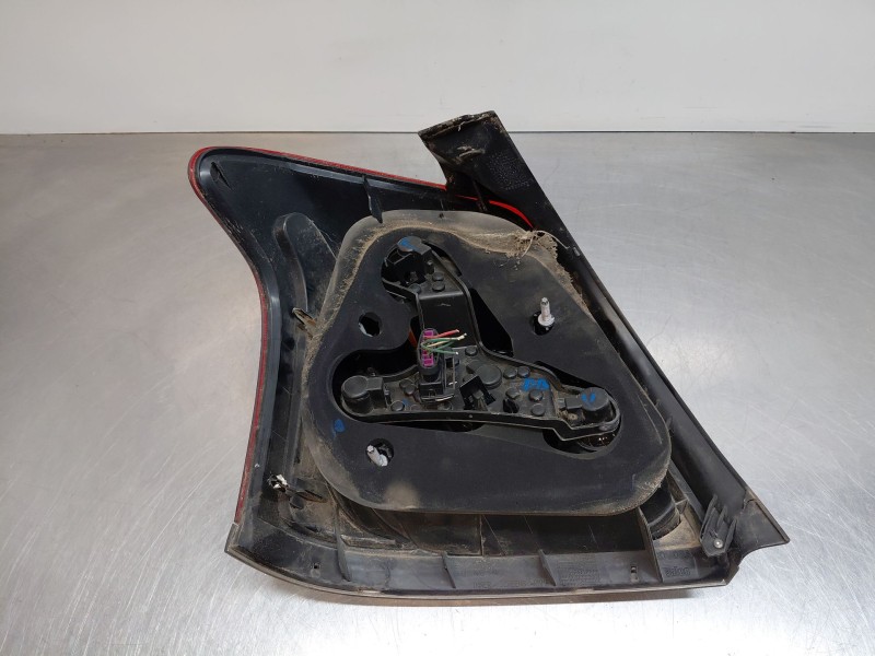Recambio de piloto trasero derecho para toyota avensis (_t25_) 2.0 d-4d (cdt250_) referencia OEM IAM   