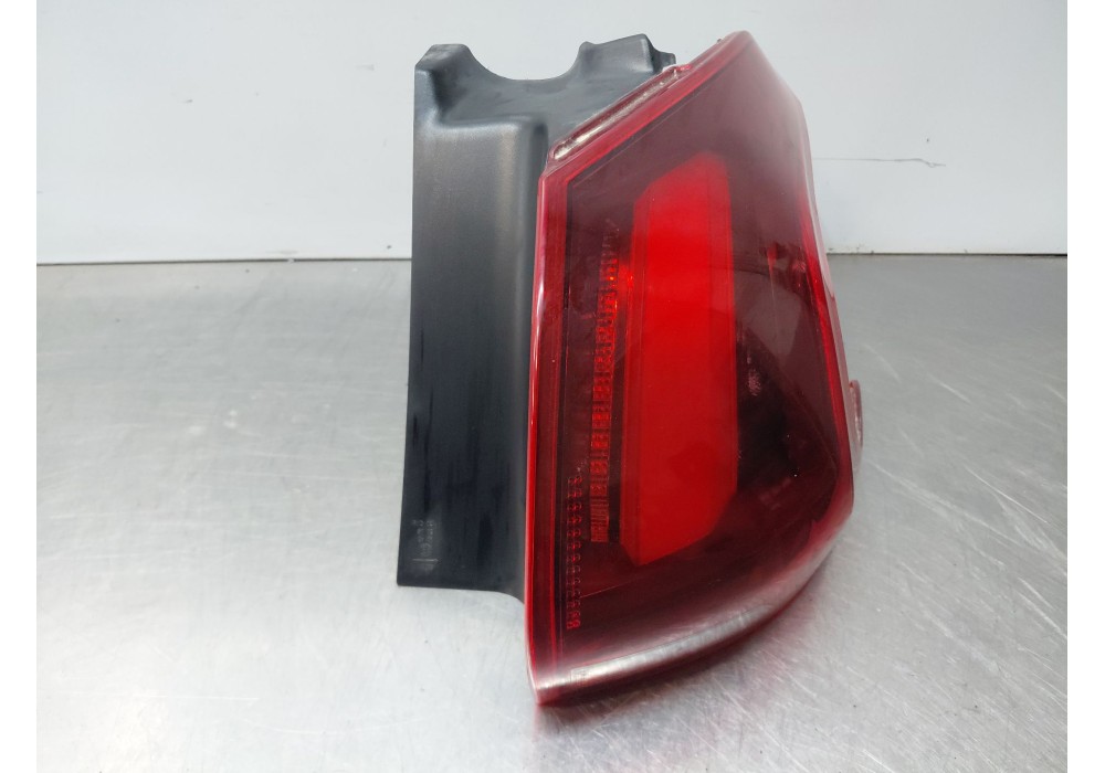 Recambio de piloto trasero derecho para peugeot 2008 i (cu_) 1.2 thp 110 / puretech 110 referencia OEM IAM   