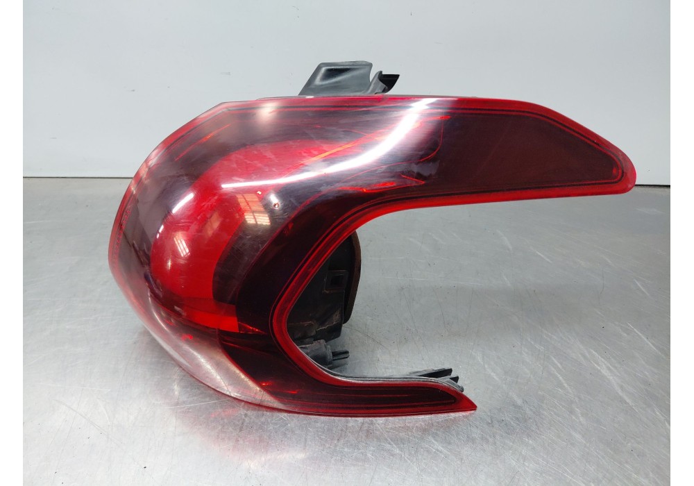 Recambio de piloto trasero derecho para peugeot 2008 i (cu_) 1.2 thp 110 / puretech 110 referencia OEM IAM   