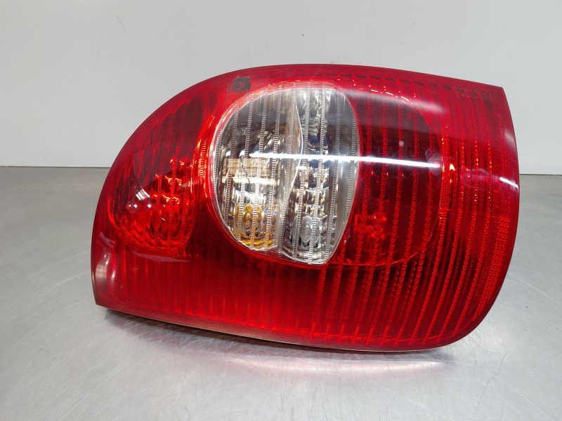 Recambio de piloto trasero izquierdo para citroën xsara picasso (n68) 2.0 hdi referencia OEM IAM   