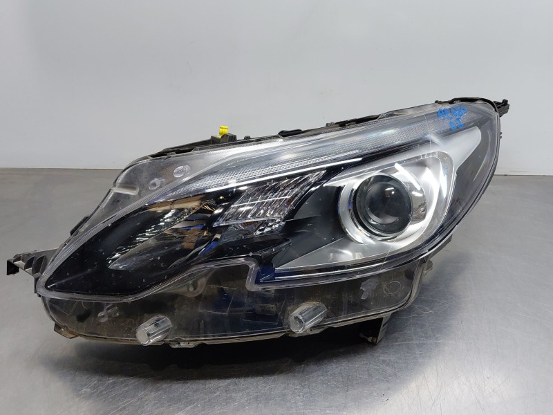 Recambio de faro izquierdo para peugeot 2008 i (cu_) 1.2 thp 110 / puretech 110 referencia OEM IAM   
