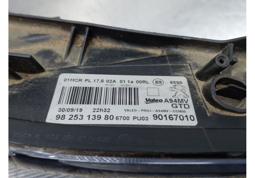 Recambio de faro izquierdo para peugeot 2008 i (cu_) 1.2 thp 110 / puretech 110 referencia OEM IAM   