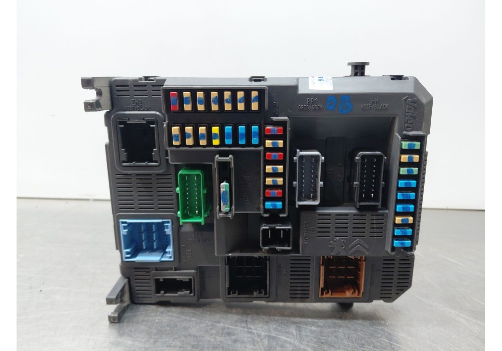 Recambio de caja reles / fusibles para peugeot 2008 i (cu_) 1.2 thp 110 / puretech 110 referencia OEM IAM   