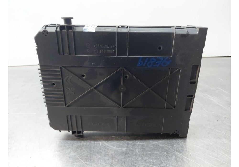 Recambio de caja reles / fusibles para peugeot 2008 i (cu_) 1.2 thp 110 / puretech 110 referencia OEM IAM   