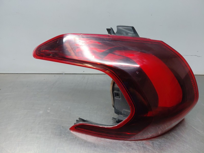 Recambio de piloto trasero izquierdo para peugeot 2008 i (cu_) 1.2 thp 110 / puretech 110 referencia OEM IAM   