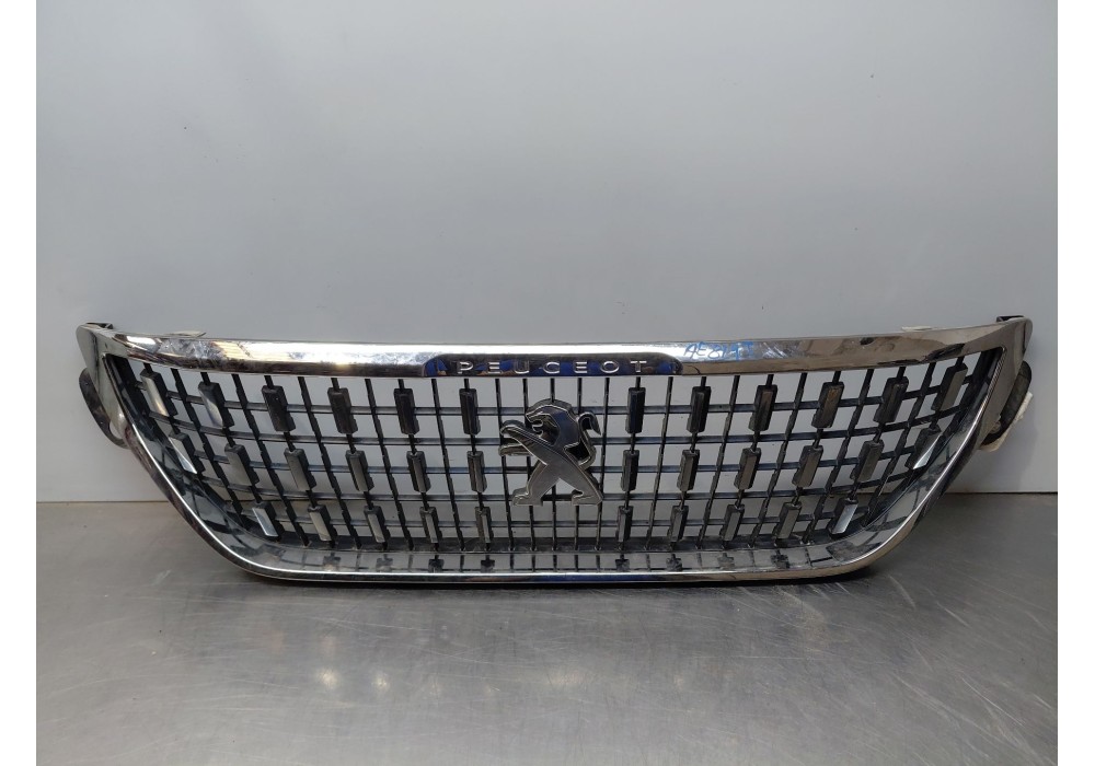 Recambio de rejilla delantera para peugeot 2008 i (cu_) 1.2 thp 110 / puretech 110 referencia OEM IAM   