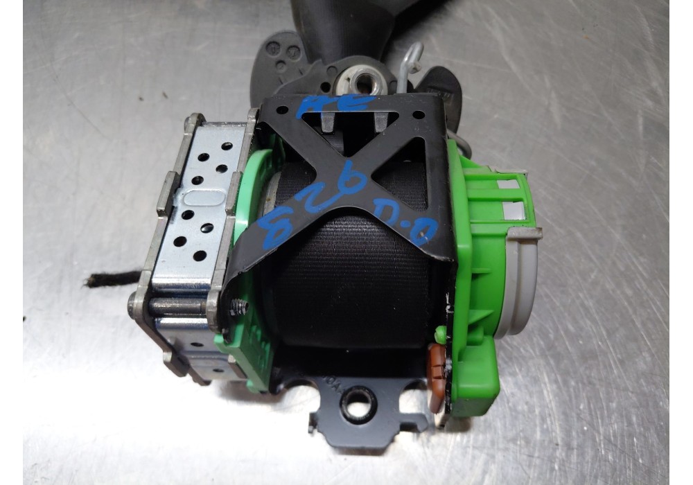 Recambio de cinturon seguridad delantero derecho para citroën c4 ii (nc_) 1.6 hdi 90 referencia OEM IAM   