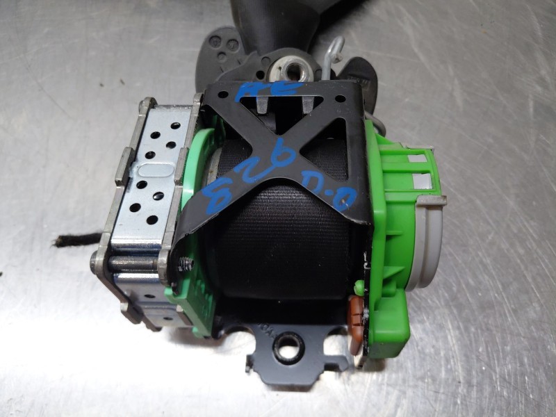 Recambio de cinturon seguridad delantero derecho para citroën c4 ii (nc_) 1.6 hdi 90 referencia OEM IAM   