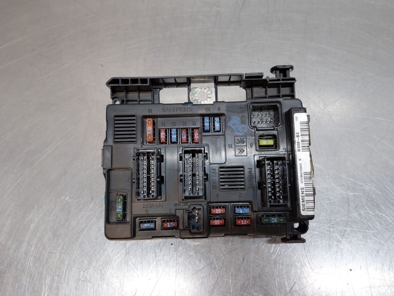 Recambio de caja reles / fusibles para citroën xsara picasso (n68) 2.0 hdi referencia OEM IAM   