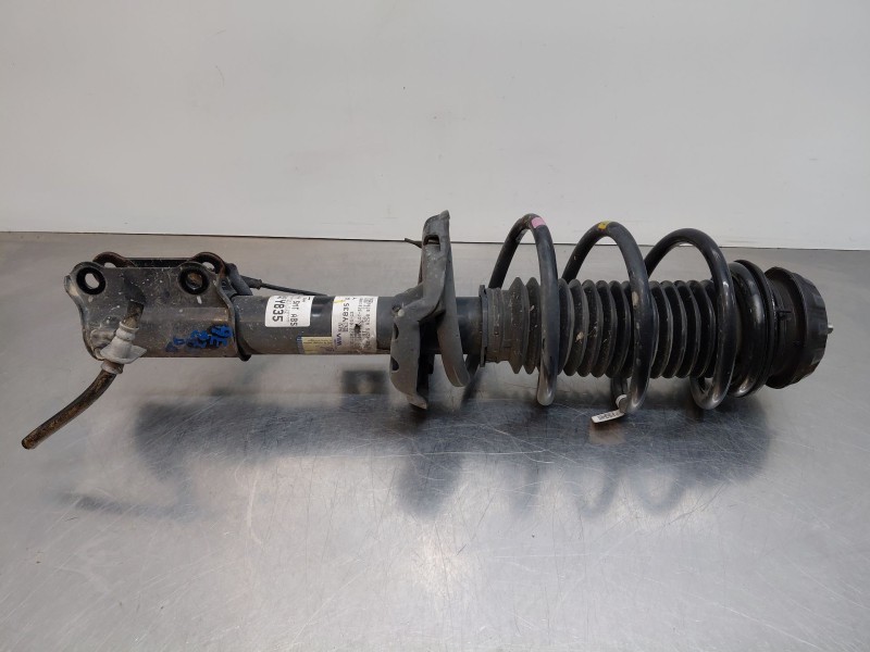 Recambio de amortiguador delantero derecho para kia stonic (ybcuv) drive referencia OEM IAM   