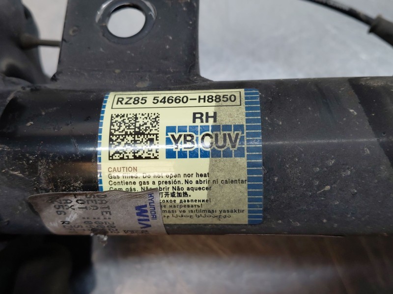 Recambio de amortiguador delantero derecho para kia stonic (ybcuv) drive referencia OEM IAM   