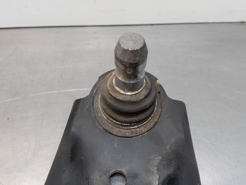 Recambio de brazo suspension inferior delantero izquierdo para kia stonic (ybcuv) drive referencia OEM IAM   