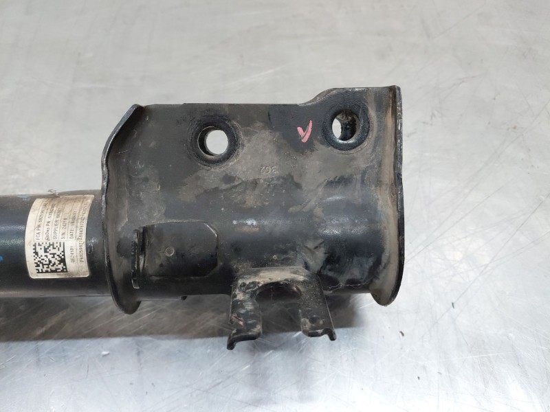 Recambio de amortiguador delantero izquierdo para jeep compass ii longitude referencia OEM IAM   