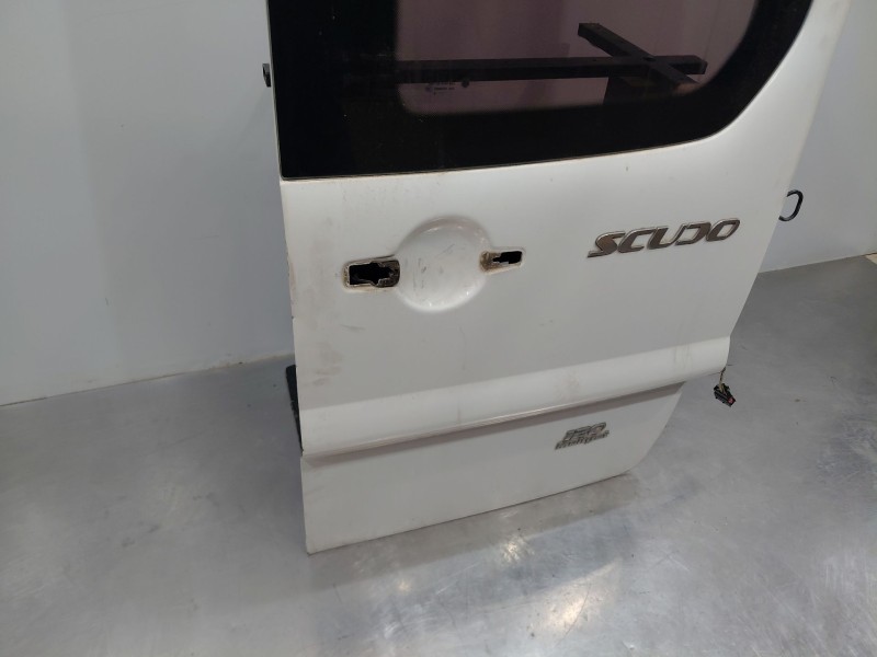 Recambio de puerta trasera derecha para fiat scudo autobús (270_, 272_) 2.0 d multijet referencia OEM IAM   