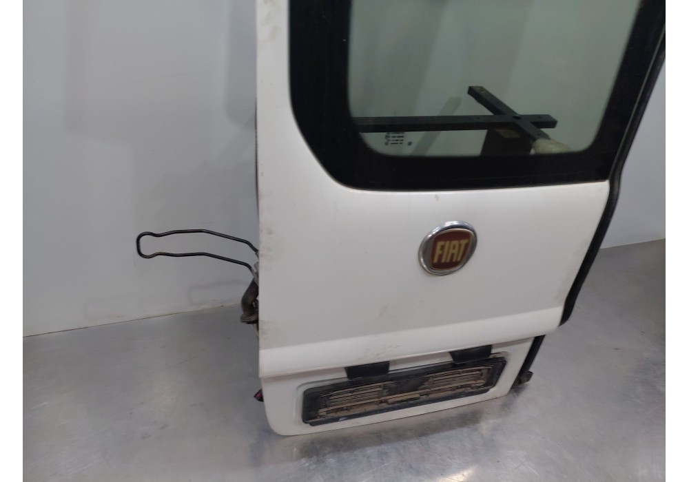 Recambio de puerta trasera izquierda para fiat scudo autobús (270_, 272_) 2.0 d multijet referencia OEM IAM   
