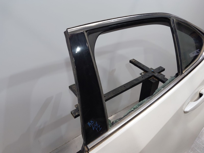 Recambio de puerta trasera izquierda para lexus ux (za10) essence referencia OEM IAM 6700479035  