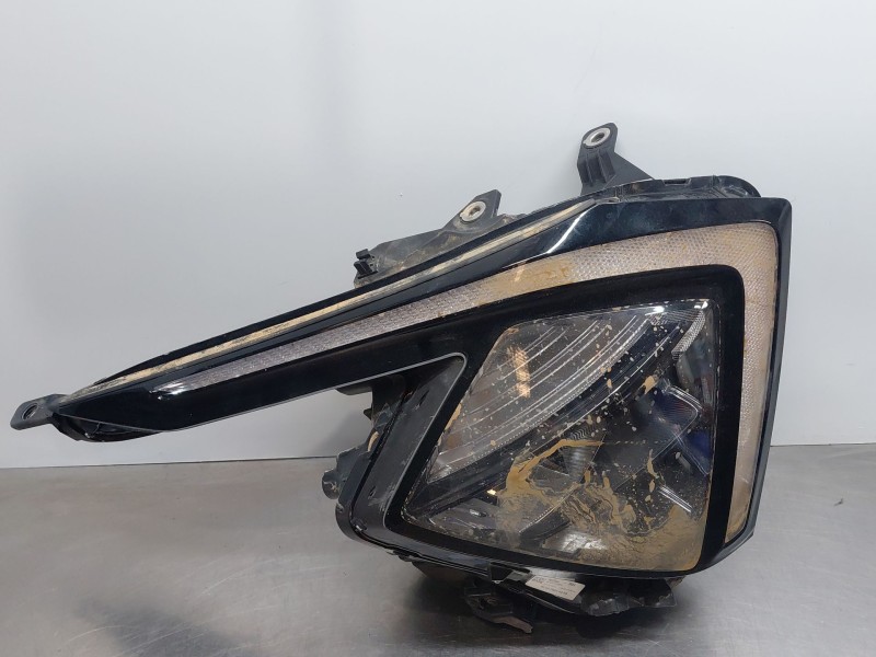 Recambio de faro derecho para kia sportage concept referencia OEM IAM 92102R2000  