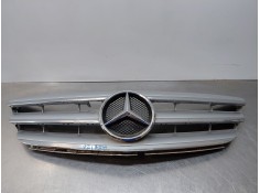 Recambio de rejilla delantera para mercedes-benz clase b sports tourer (w245) b 170 (245.232) referencia OEM IAM A1698850123  