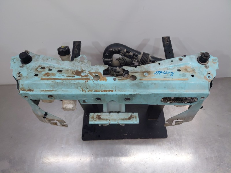 Recambio de panel frontal para renault twingo emotion referencia OEM IAM   