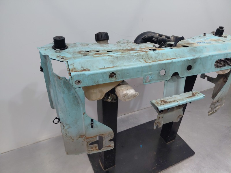 Recambio de panel frontal para renault twingo emotion referencia OEM IAM   