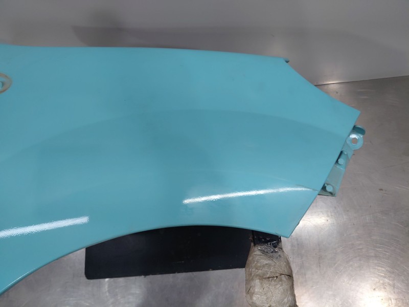 Recambio de aleta delantera derecha para renault twingo emotion referencia OEM IAM 631000558R  