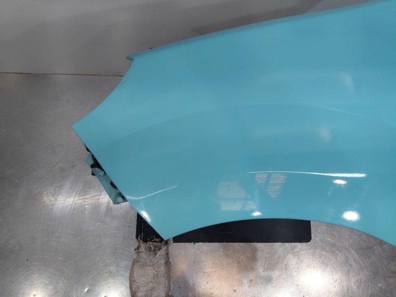 Recambio de aleta delantera izquierda para renault twingo emotion referencia OEM IAM 631017356R  