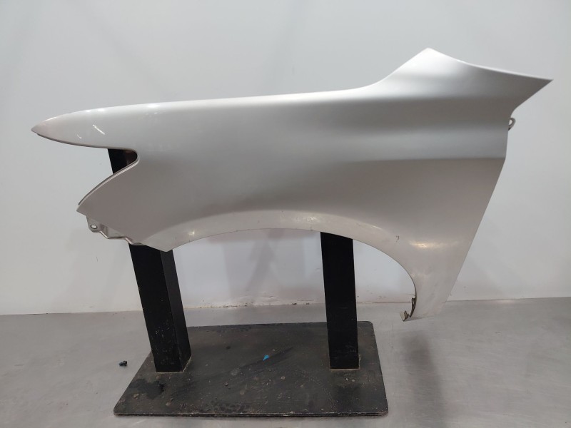 Recambio de aleta delantera izquierda para lexus ct (zwa10_) 200h (zwa10_) referencia OEM IAM   