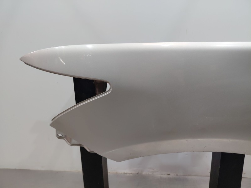 Recambio de aleta delantera izquierda para lexus ct (zwa10_) 200h (zwa10_) referencia OEM IAM   
