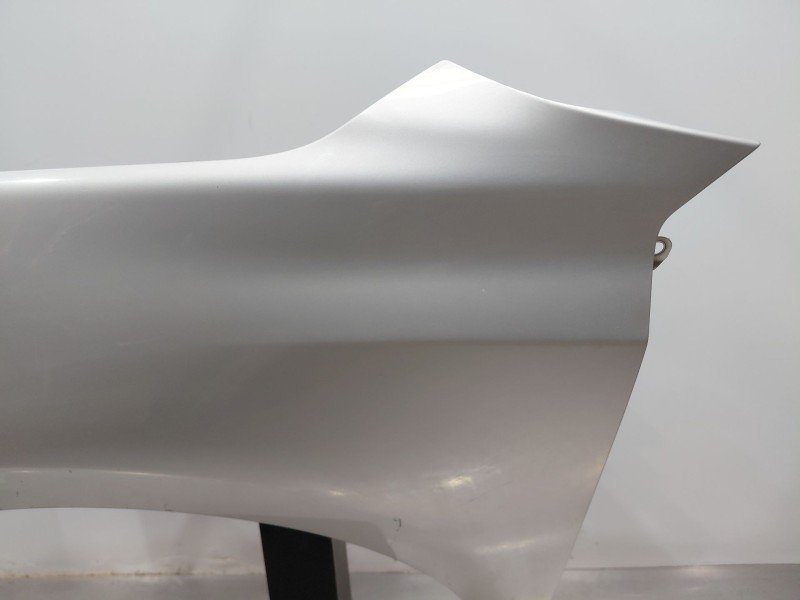 Recambio de aleta delantera izquierda para lexus ct (zwa10_) 200h (zwa10_) referencia OEM IAM   