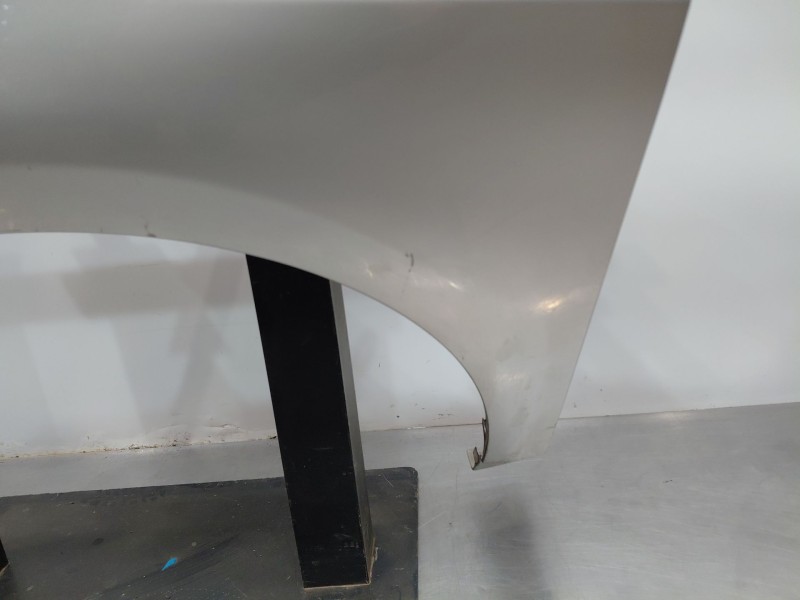 Recambio de aleta delantera izquierda para lexus ct (zwa10_) 200h (zwa10_) referencia OEM IAM   