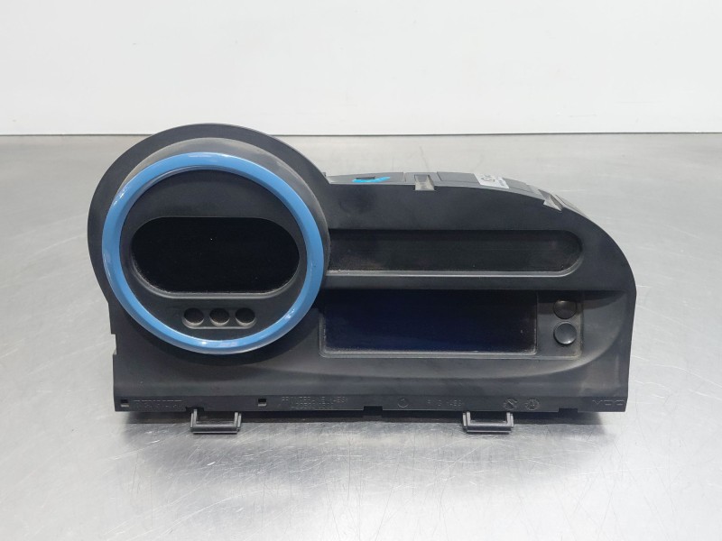 Recambio de pantalla multifuncion para renault twingo emotion referencia OEM IAM 280346262R 8201462035 