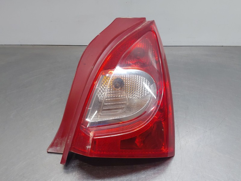 Recambio de piloto trasero derecho para renault twingo emotion referencia OEM IAM 8201523617  