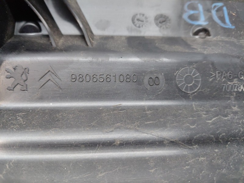 Recambio de filtro aire para citroën c3 picasso (sh_) 1.6 bluehdi 100 referencia OEM IAM 9806561080  
