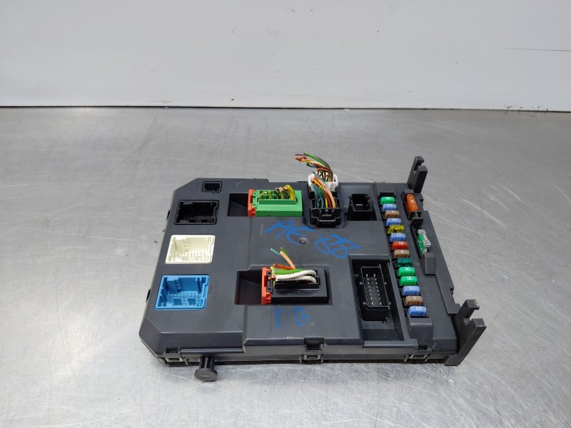 Recambio de caja reles / fusibles para citroën c3 picasso (sh_) 1.6 bluehdi 100 referencia OEM IAM 9666925080  
