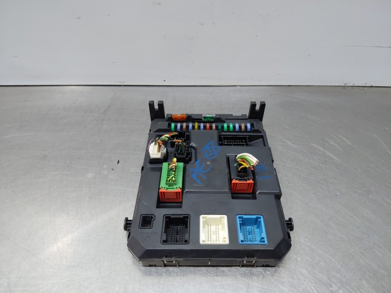 Recambio de caja reles / fusibles para citroën c3 picasso (sh_) 1.6 bluehdi 100 referencia OEM IAM 9666925080  