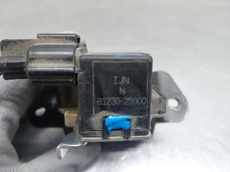 Recambio de cerradura maletero / porton para hyundai ix35 (lm, el, elh) 1.7 crdi referencia OEM IAM 812302S000  