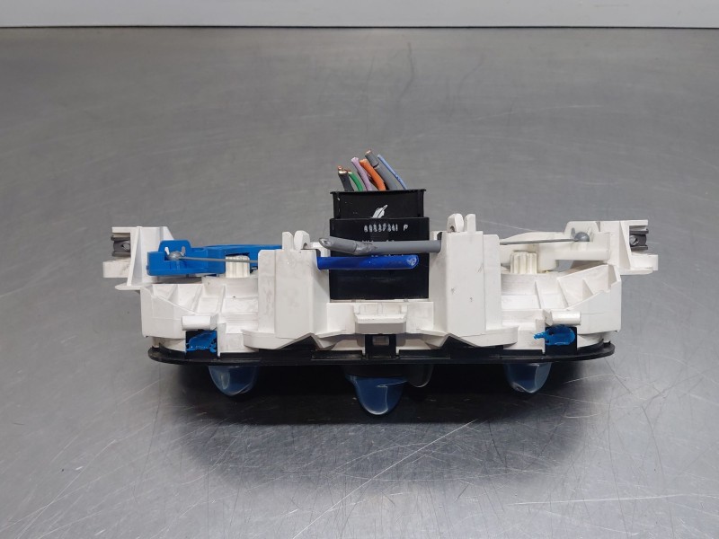Recambio de mando climatizador para renault twingo emotion referencia OEM IAM 7701067954  