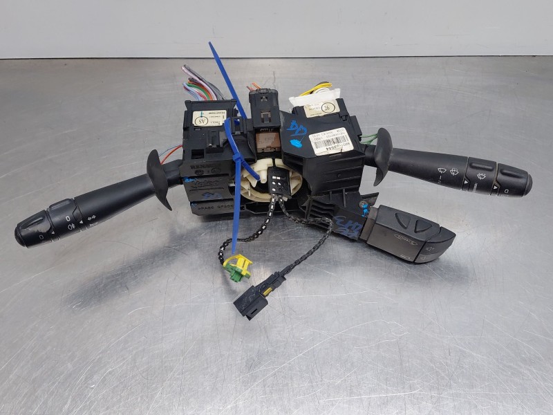 Recambio de mando multifuncion para renault twingo emotion referencia OEM IAM 7701063406 8201193544 