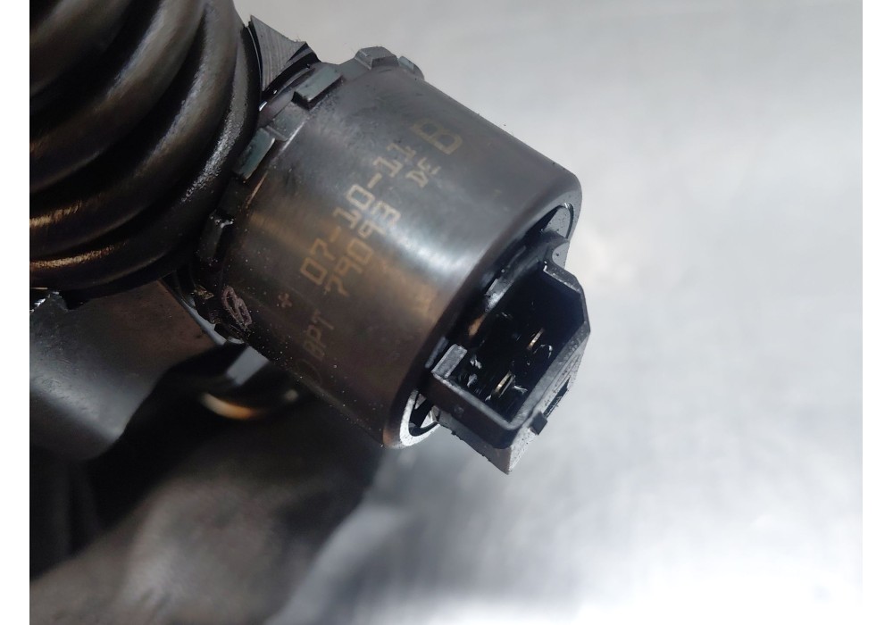 Recambio de inyector para mitsubishi outlander ii (cw_w) 2.0 di-d (cw8w) referencia OEM IAM 03G130073G  
