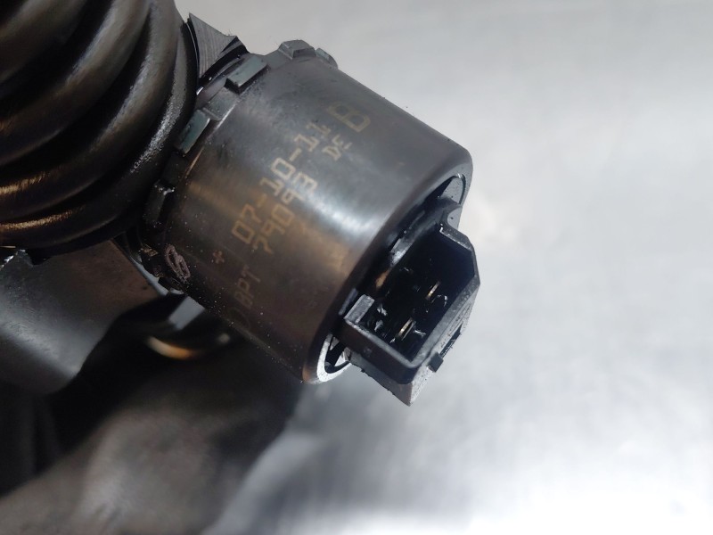 Recambio de inyector para mitsubishi outlander ii (cw_w) 2.0 di-d (cw8w) referencia OEM IAM 03G130073G  