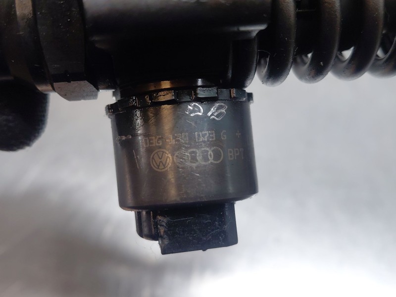 Recambio de inyector para mitsubishi outlander ii (cw_w) 2.0 di-d (cw8w) referencia OEM IAM 03G130073G  