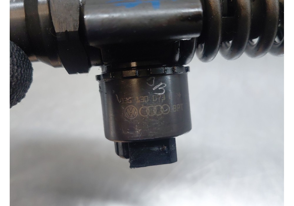 Recambio de inyector para mitsubishi outlander ii (cw_w) 2.0 di-d (cw8w) referencia OEM IAM 03G130073G  