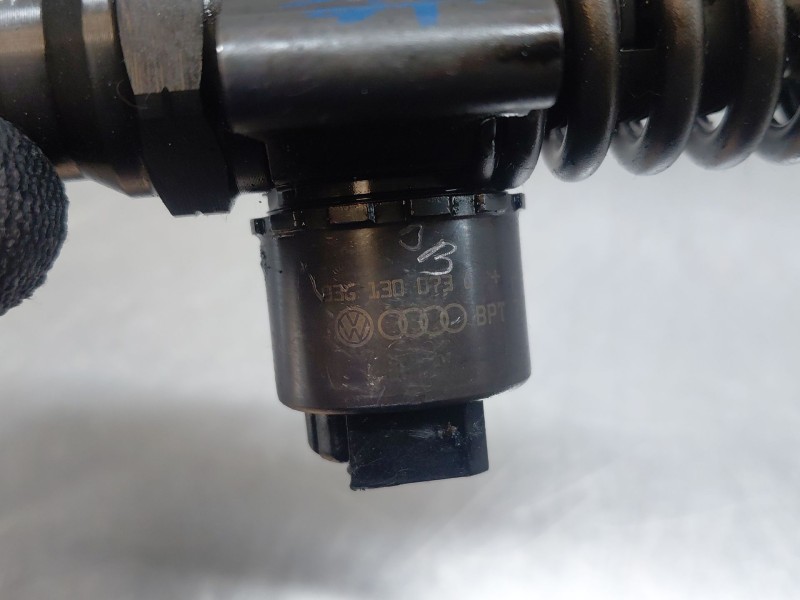Recambio de inyector para mitsubishi outlander ii (cw_w) 2.0 di-d (cw8w) referencia OEM IAM 03G130073G  