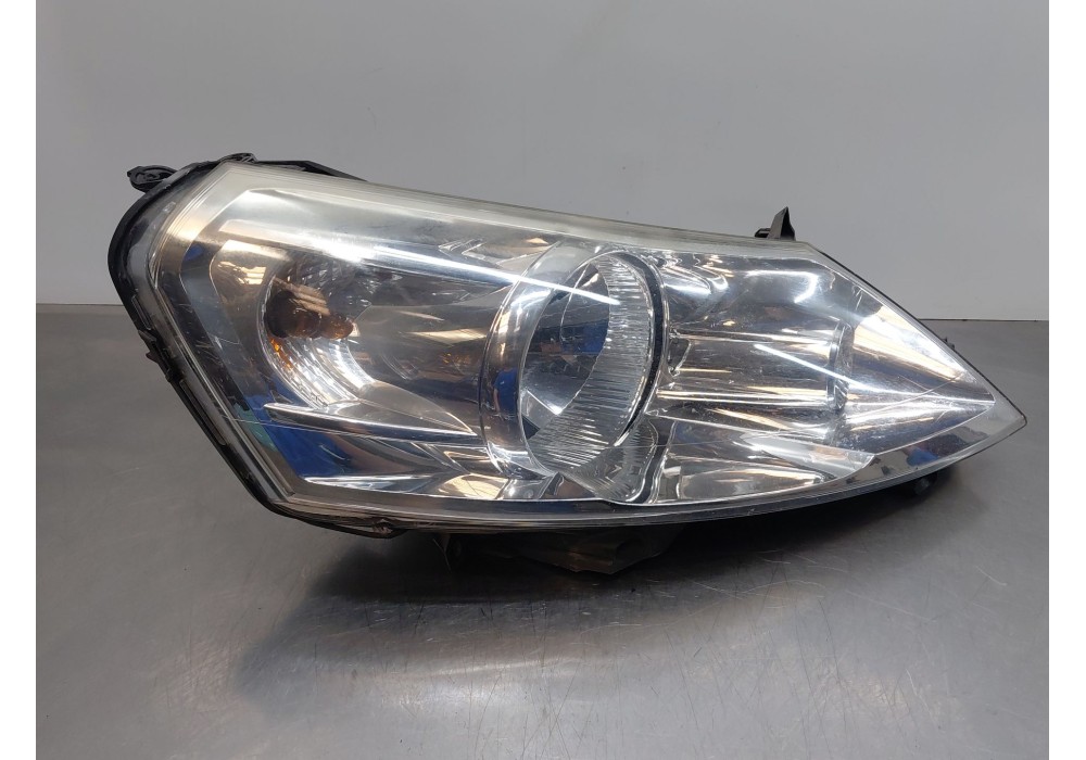 Recambio de faro derecho para citroën jumpy ii caja/chasis 2.0 hdi 125 referencia OEM IAM 1401367980  
