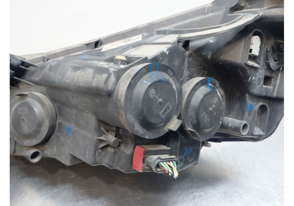 Recambio de faro derecho para citroën jumpy ii caja/chasis 2.0 hdi 125 referencia OEM IAM 1401367980  